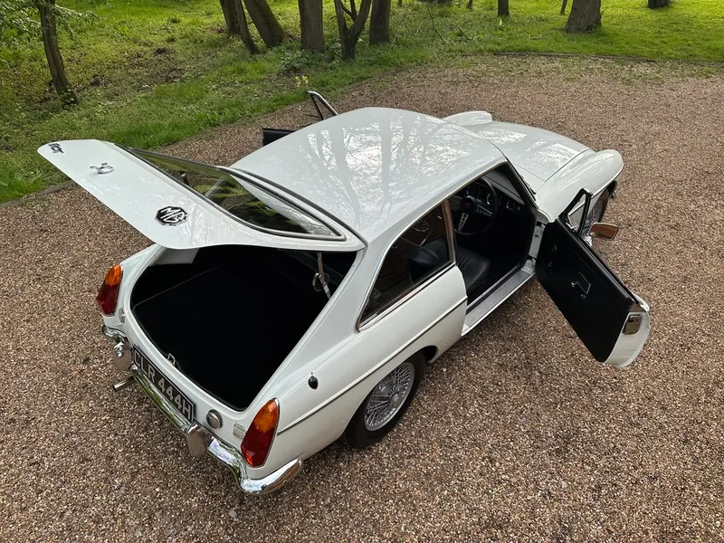 Mg mgb gt bjo6oyab2va xa 75ndkk