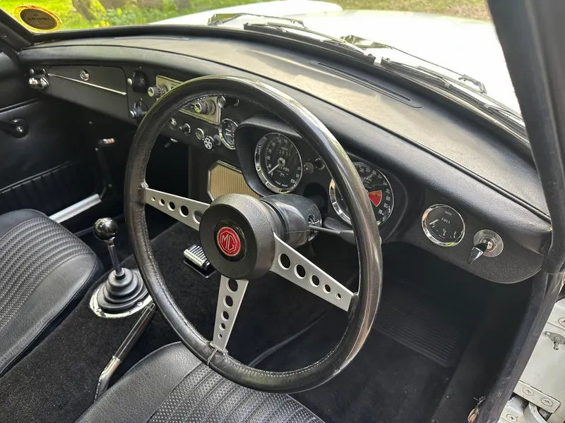 Mg mgb gt gimmq85bftu6mytcftkfw