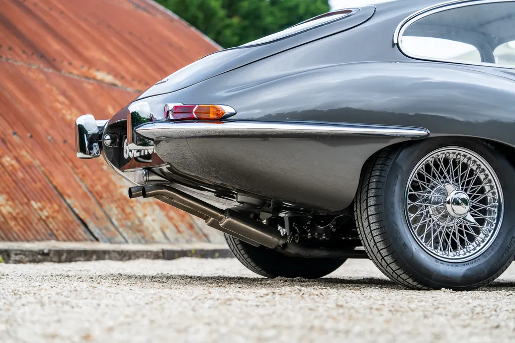 Jaguar e type 0zn3 a06734kfu2zrk1ek