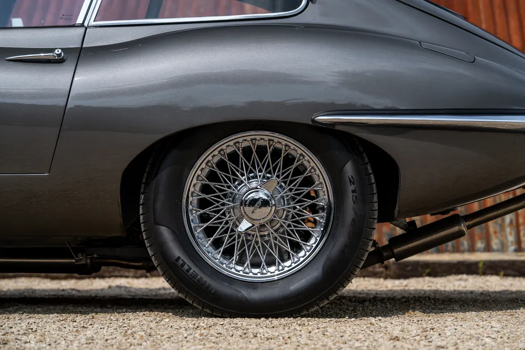Jaguar e type uuw12ll6bxa77ka8amcab