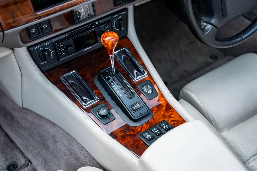 Jaguar xjs 79fcce3y9u6lcs1mvpbde