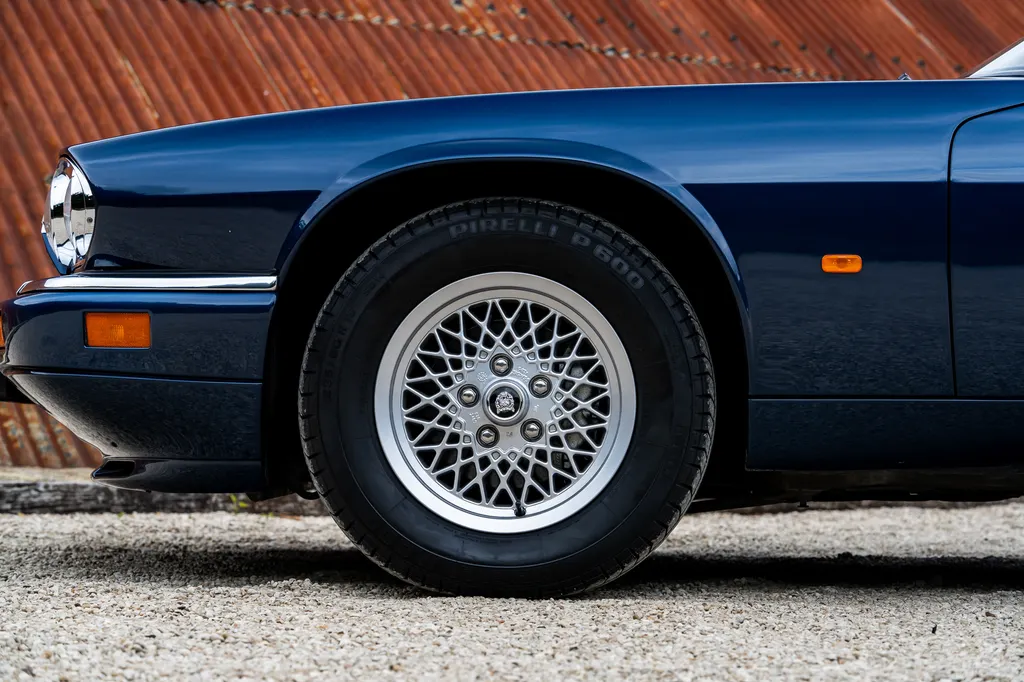 Jaguar xjs dyyvldxp6latvintc51bb