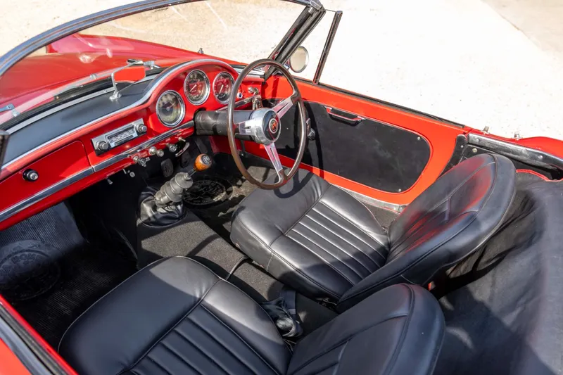 Alfa romeo giulia 1600 spider j dxw7azhuuvfnv9 aajh