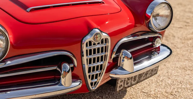Alfa romeo giulia 1600 spider zowcf0tzpxfsnppsogs c