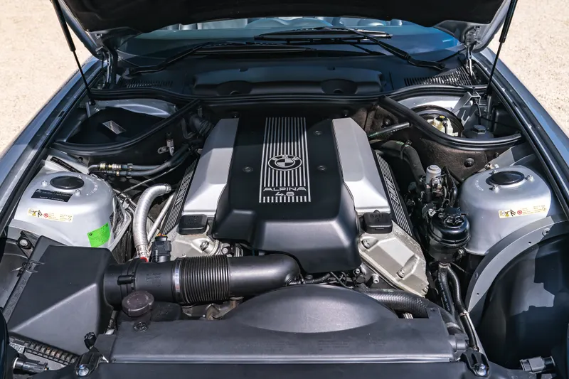 Bmw z8 alpina ch9wgthb5rp8kc5qesqle