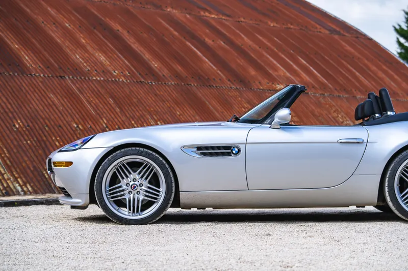 Bmw z8 alpina  byj8wsoax5sle11kyi4w