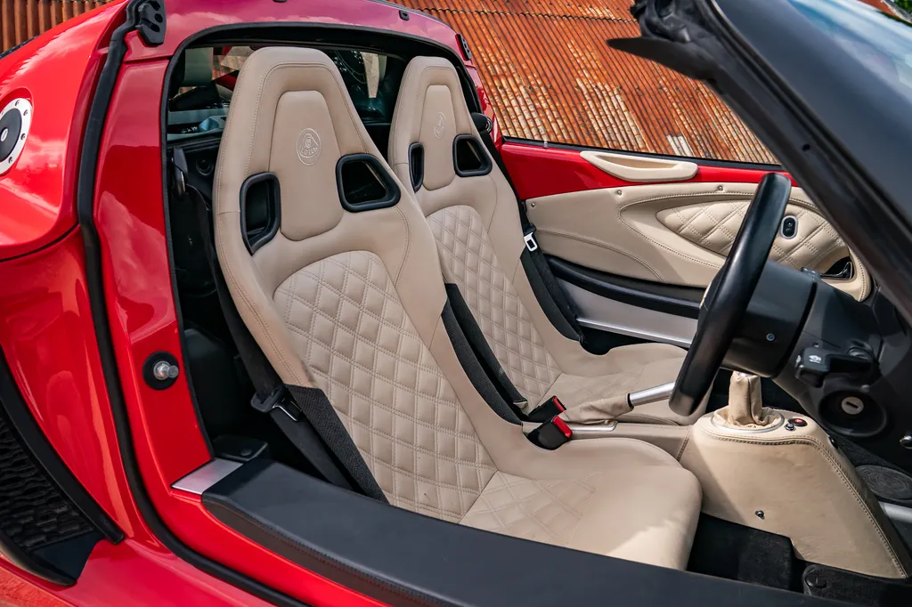 Lotus exige j 93naejxckbsi0 vnbz3