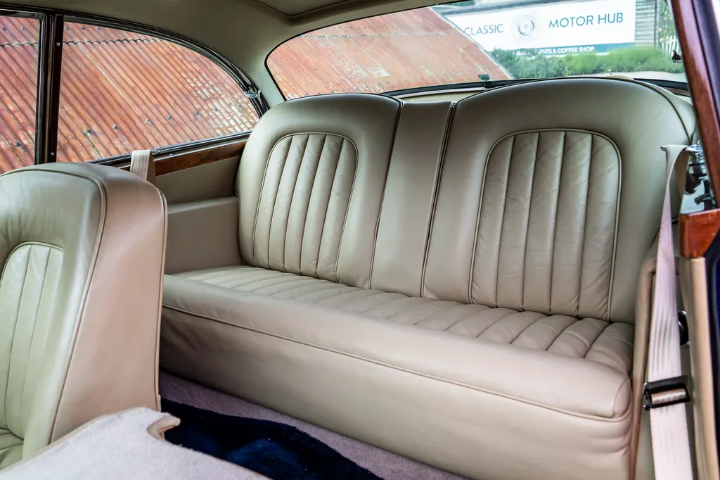 Bentley s2 qfuojliyxrt2ojjyg0yz 