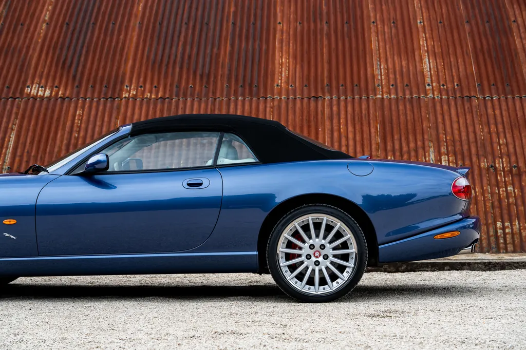 Jaguar xkr 3speflkk7dqihzngnt6uz
