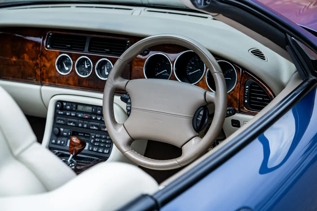 Jaguar xkr 5yurjrelf  s9pajicxbp