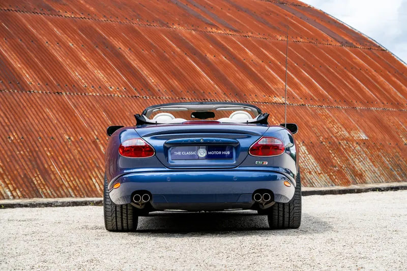 Jaguar xkr dentoosnojqepgmai9clk