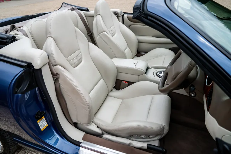 Jaguar xkr fzad5 5jukhkuflmmrqam