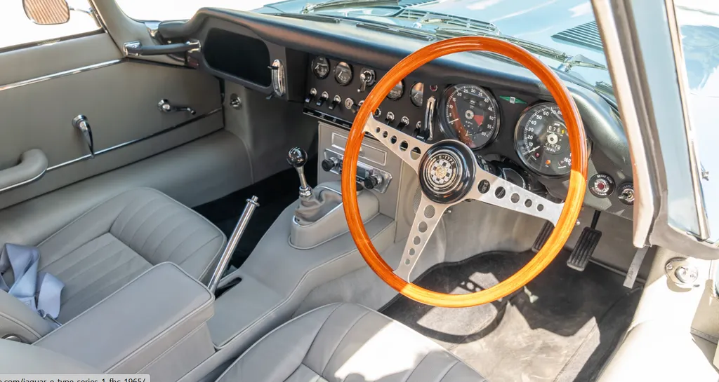 Jaguar e type series 1 fhc gbbjcdz xup7q i7kzeos