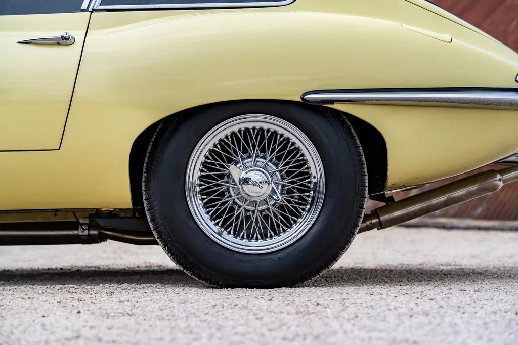 Jaguar e type 3.8 fhc series 1  aewjhwbsxllbnjwazghzt