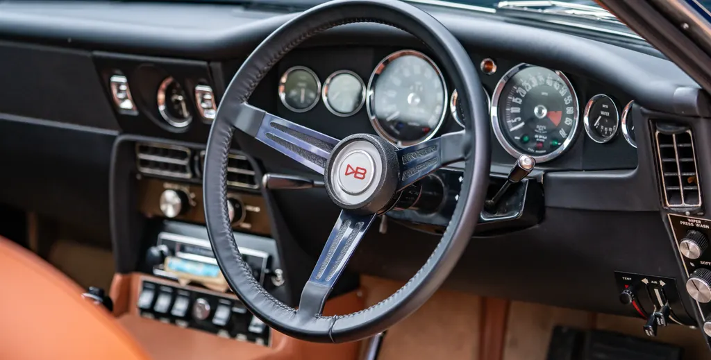 Aston martin dbs v8  0ibd7yg6szxaxvsagefht
