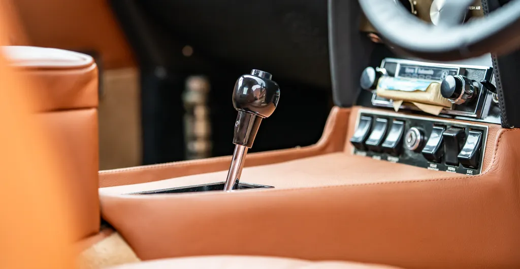 Aston martin dbs v8  eqwcwyrgscw8ro9j6wwoc