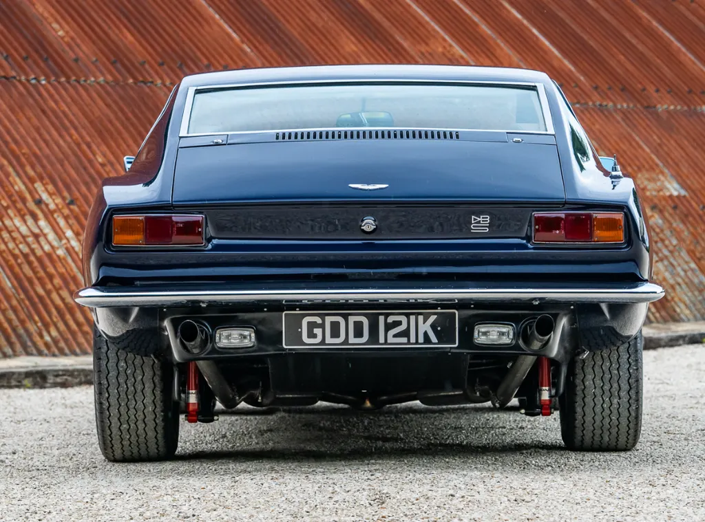 Aston martin dbs v8  xniw8fsm82wjvw9zg4kug