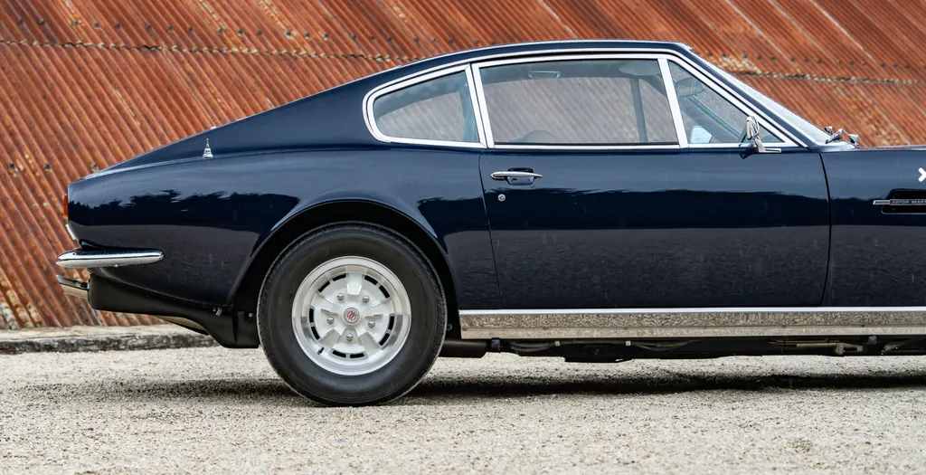 Aston martin dbs v8  aanl6ghytsps0n13xv5y7