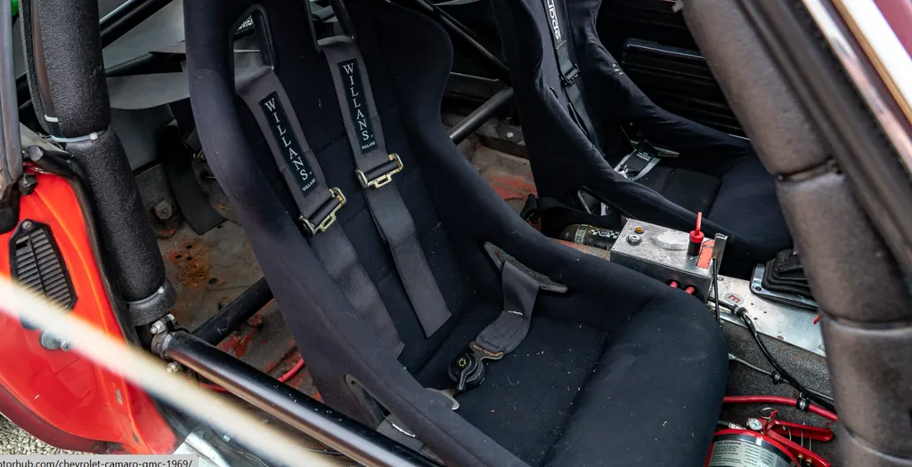 Chevrolet camaro yt 8vpczmwx20xmz4ez o
