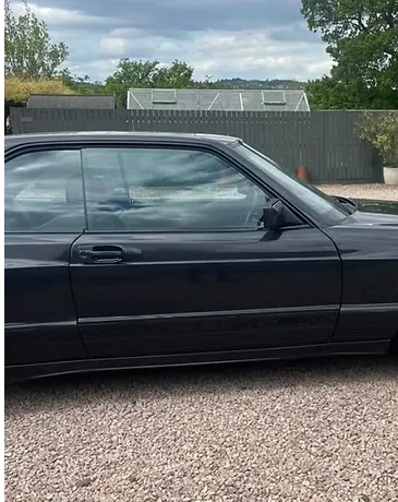 Mercedes benz 560 z1eo9ujsvr4nus8dtahfu