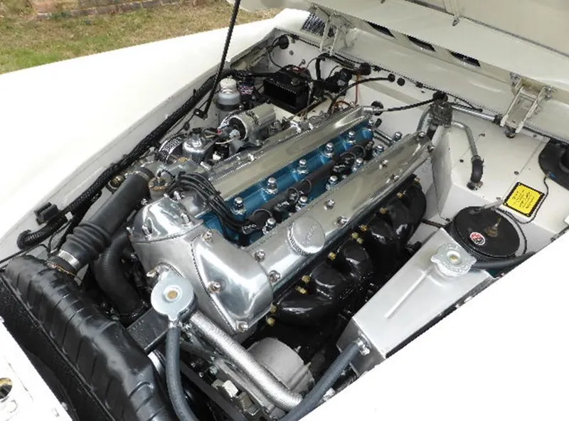 Jaguar xk150 fixed head m9kjnzxjfimkb8guf2nti