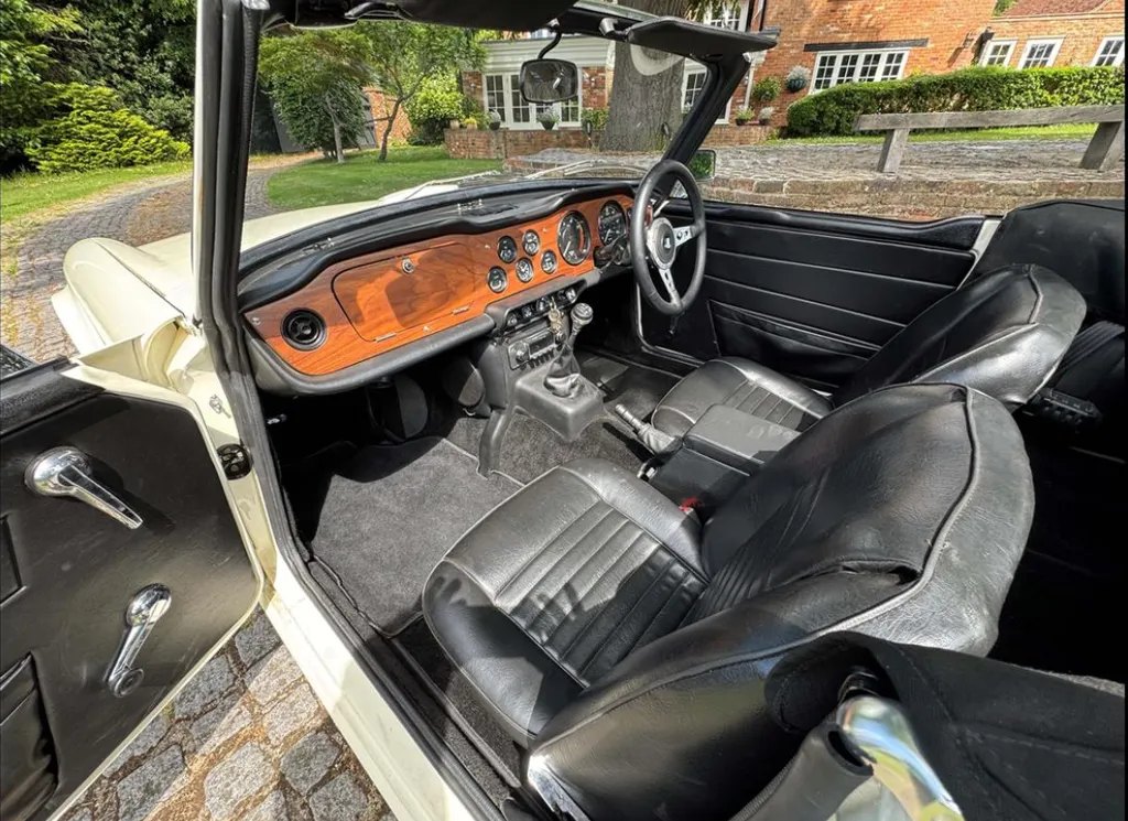 Triumph tr6  hhrdlbcox6ofu3 xhsas