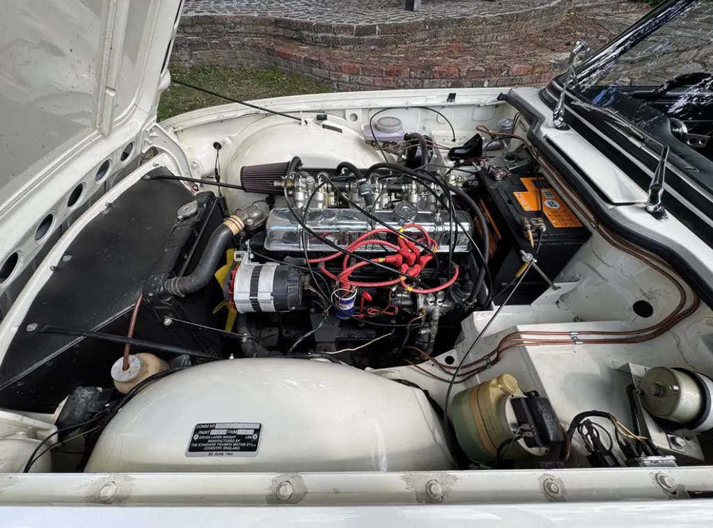 Triumph tr6 dt0ssnsadu kfem9sxf5h
