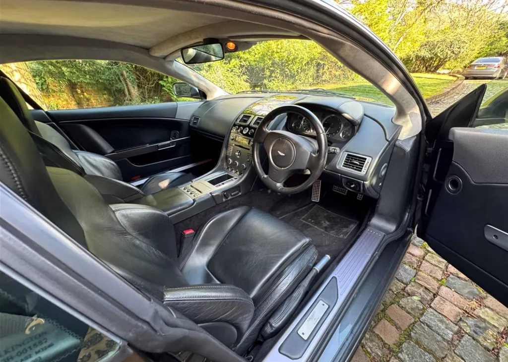 Aston martin db9 wr7njll6 zpgyeyuvstut