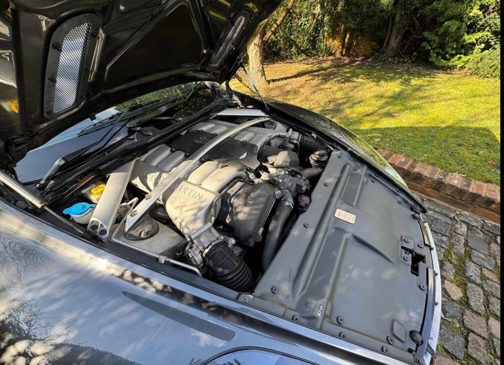 Aston martin db9 ylpiuz3dqb9v7q blj9mo
