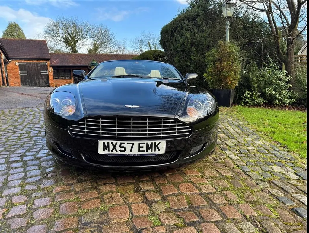 Aston martin db9 2fbmejozo3sx50xadw dd