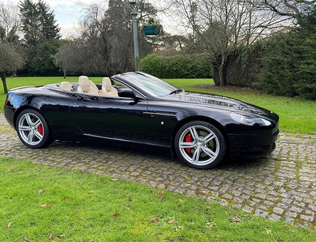Aston martin db9 md3qnmbmqz zmfaflarbv