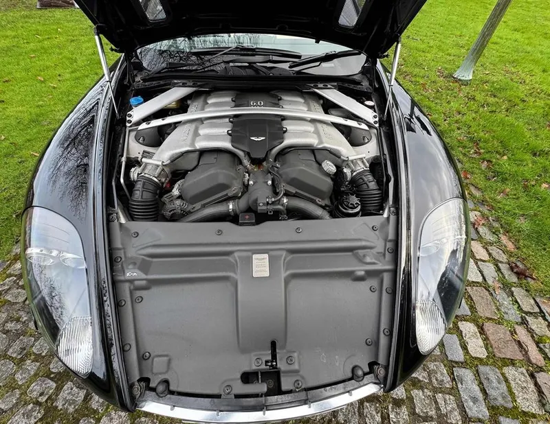 Aston martin db9 rtbtfrsmls7kg qfxmq8u