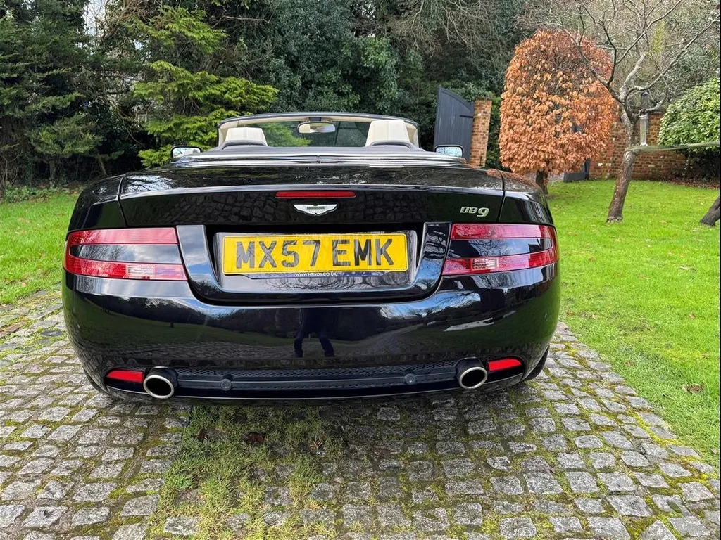 Aston martin db9 mn8jmbw1hpxuklkojxky 