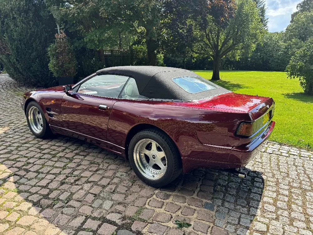 Aston martin virage sq427rknjnbdfeqzbvtnk