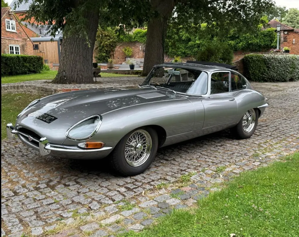 Jaguar e type  mc0garpz 8 s74eoidgy