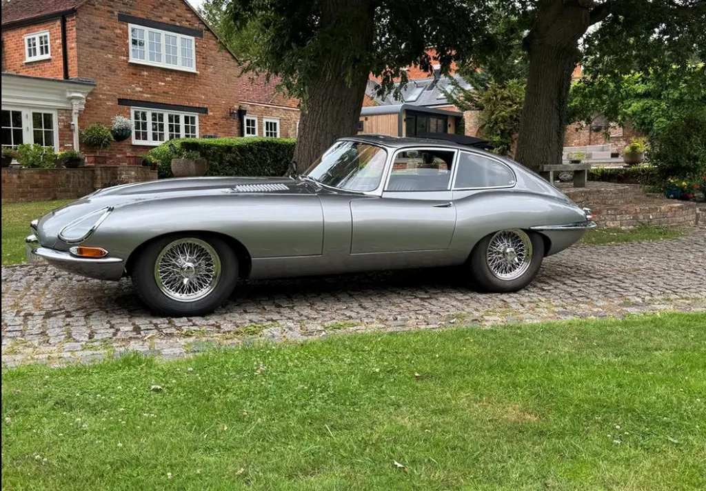 Jaguar e type xoc4y4mosq laossdlthp