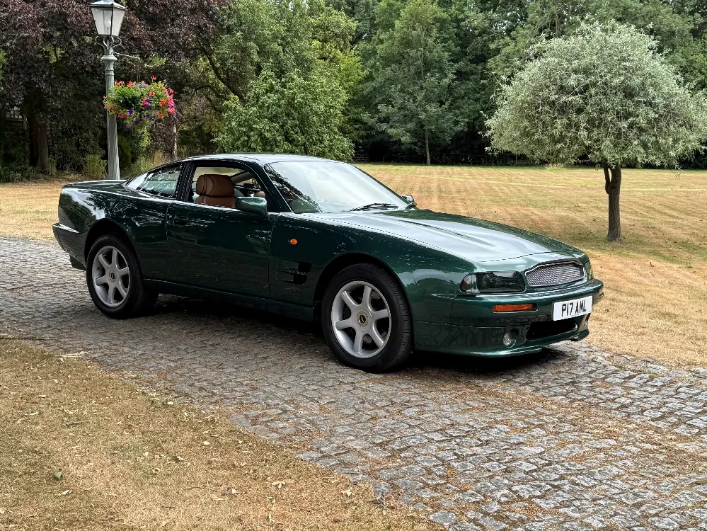 Aston martin v8 coupe dgpavo3ltm3e39uy dp50