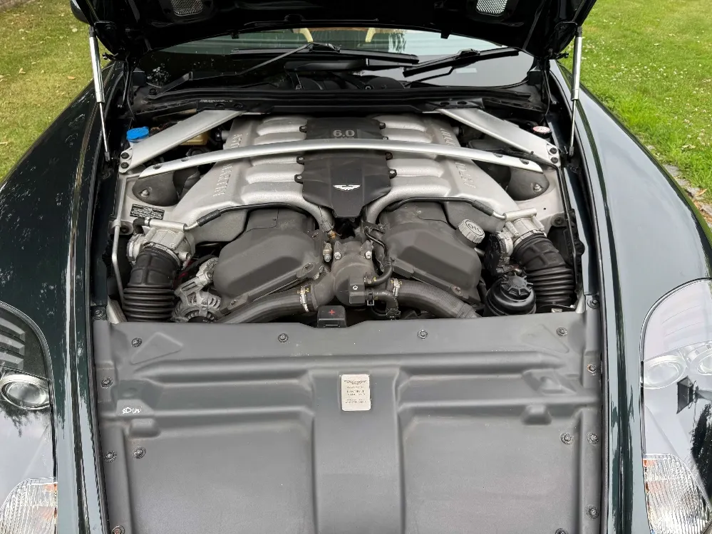 Aston martin db9 2ufw443konnnxljiqi7xh