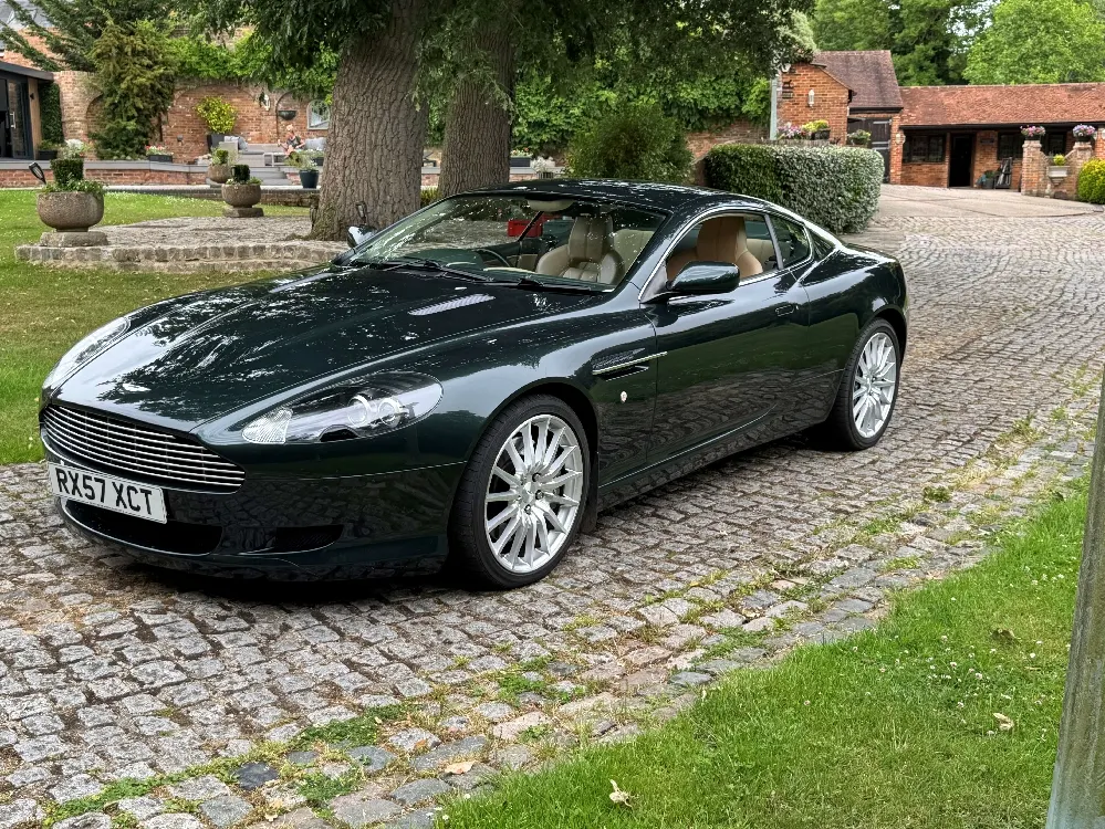 Aston martin db9 6xfbv7ryf p73kkudqwk8