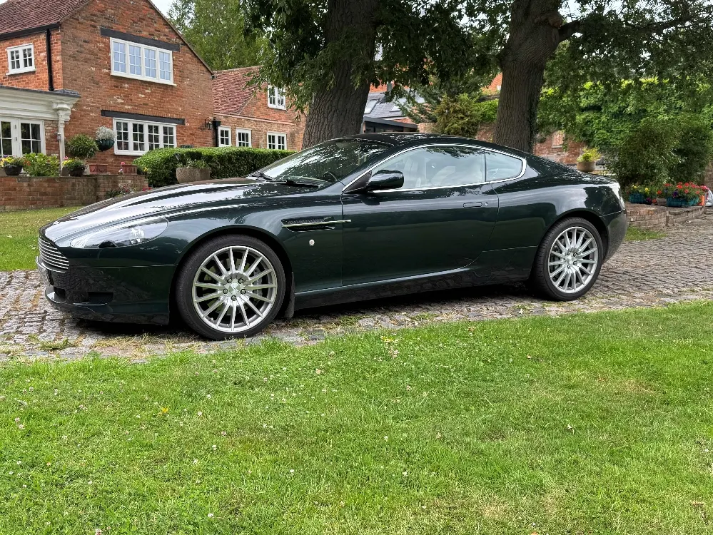 Aston martin db9 mshggaihdko7acxcrzrcr