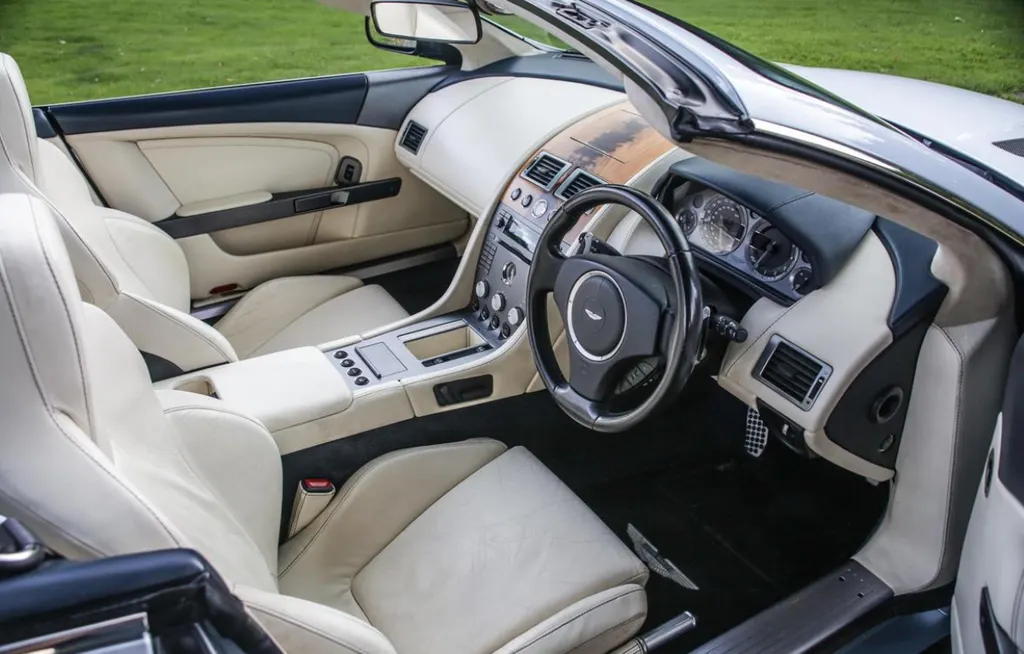 Aston martin db9 gcpts560a5rusbjrqginl