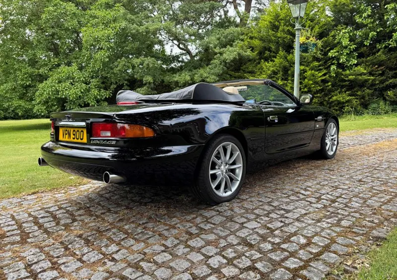 Aston martin db7 7ff6eryrrgft1uki dee7