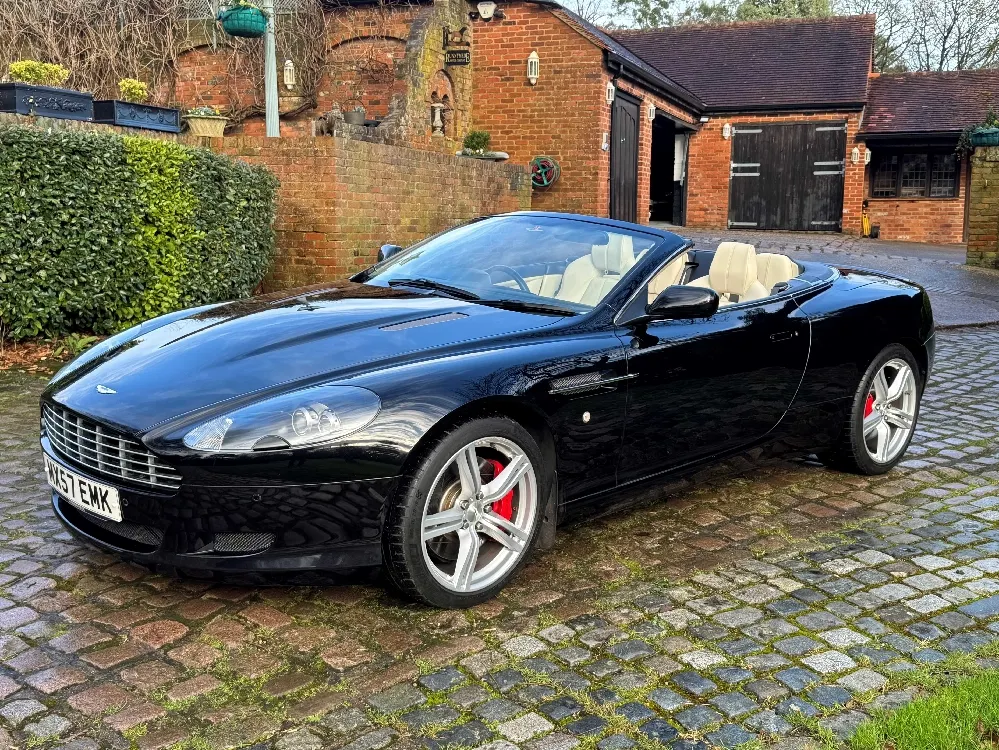Aston martin db9 6i06bnfyde zck8r8wsbx