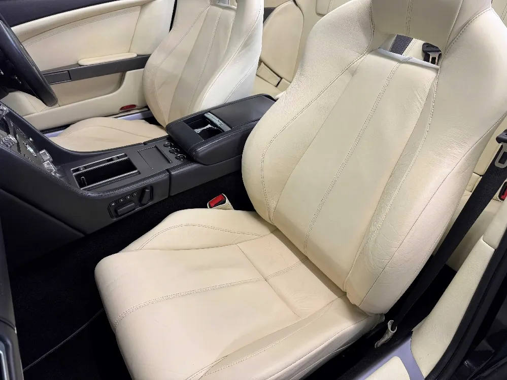 Aston martin db9 itugy8 tddvdbfj1gwopz