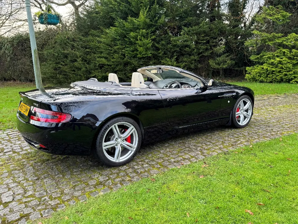Aston martin db9 lsja5dtko3sfa xy4kbjt