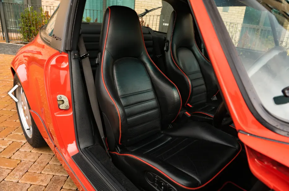 Porsche 964 h4l6j1hwgj9yuakivzxlz