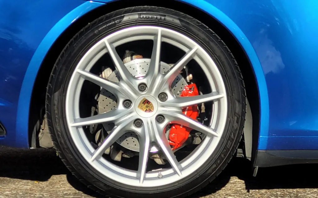 Porsche 991.2 lyjimaxufl d0oqhrz8ug