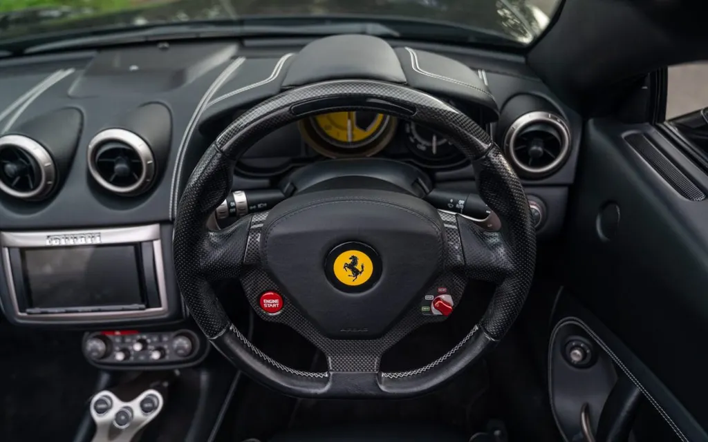 Ferrari california  ukdmxjzp98cvevc5kujz