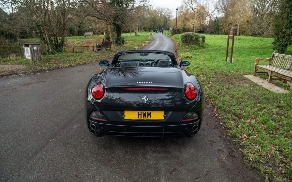 Ferrari california ckbjihhqxrqlm qg76zcq
