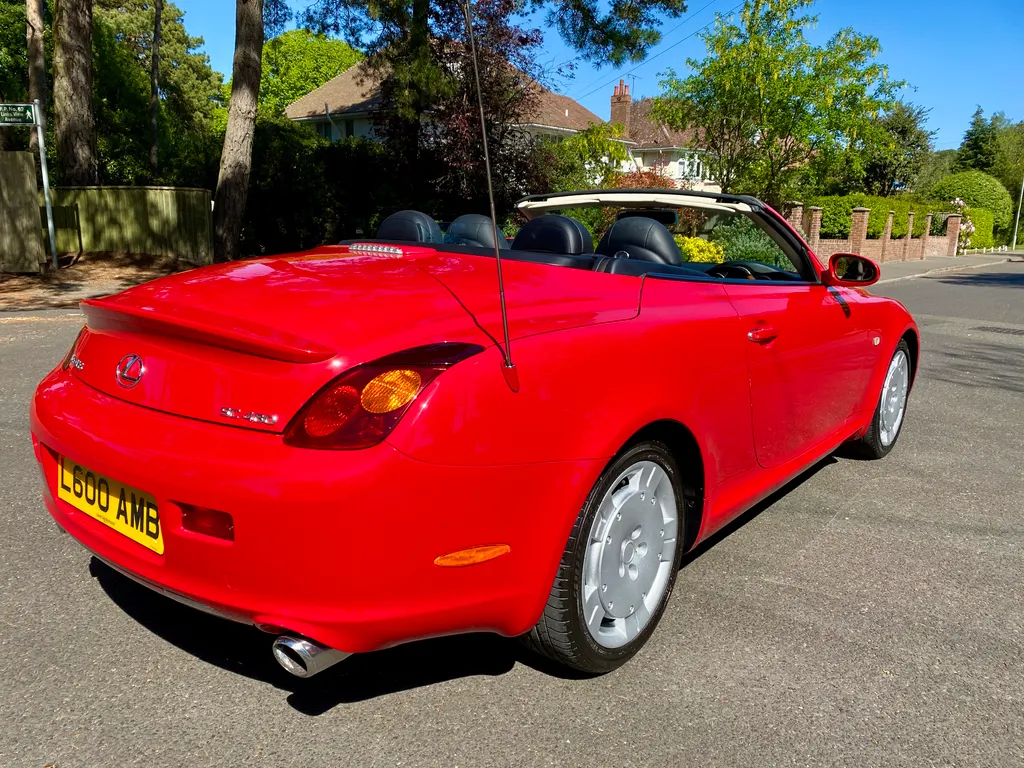 Lexus sc 8aokhzm22nlqvudeq0ohl